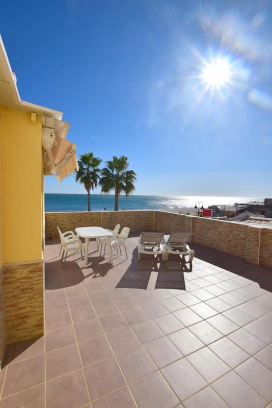 Carihuela 1ª Linea De Playa Daire Torremolinos Dış mekan fotoğraf