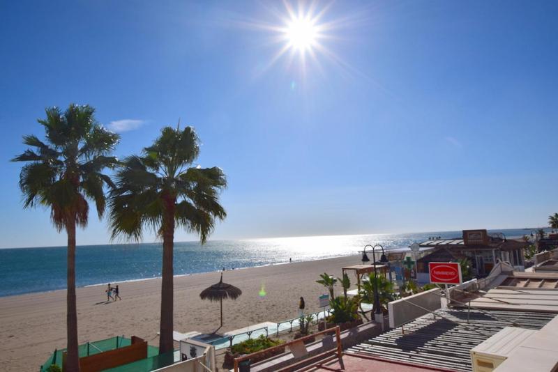 Carihuela 1ª Linea De Playa Daire Torremolinos Dış mekan fotoğraf